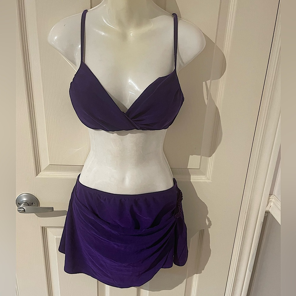 💕💕2 X Host Pick💕💕⬇️Price Drop⬇️Christina 2 piece purple bathing suit